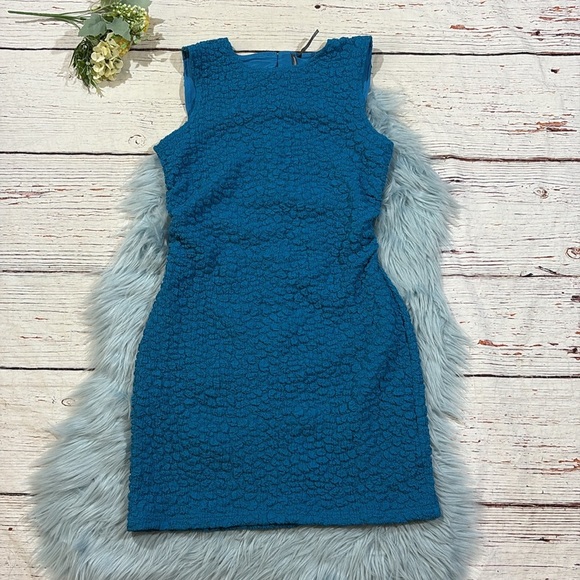 NWT By Anthropologie Textured Bubble Mini Mini Shift Dress Petite - Picture 2 of 10